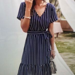 right now 😣& genuine box 🎀this item